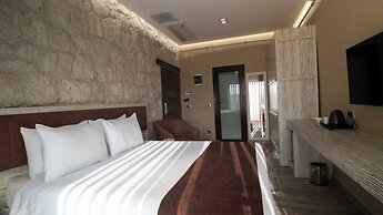 Magical House Hotel