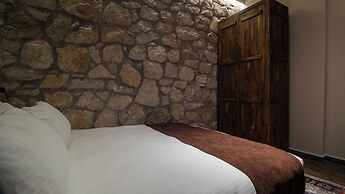 Magical House Hotel