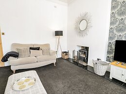 Esplanade Gardens, Apartment 1