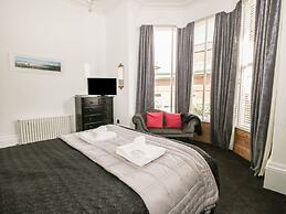 Esplanade Gardens, Apartment 1