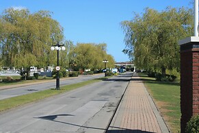 Southview Holiday Park 7251