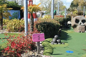 Southview Holiday Park 7251
