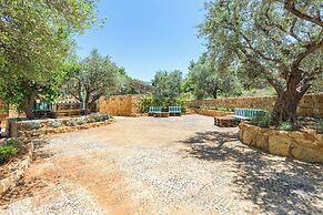 LAuberge de Douma Full House in Batroun