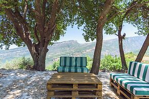 LAuberge de Douma Full House in Batroun