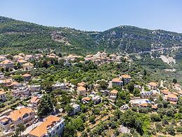LAuberge de Douma Full House in Batroun