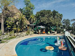 Viajero Bacalar Hostel