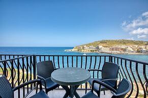 Waterfront Gozo Stay Overlooking Marsalforn Bay