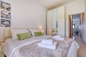 Waterfront Gozo Stay Overlooking Marsalforn Bay