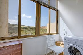Waterfront Gozo Stay Overlooking Marsalforn Bay
