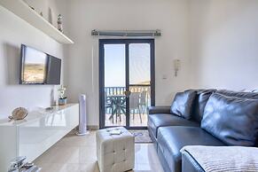 Waterfront Gozo Stay Overlooking Marsalforn Bay