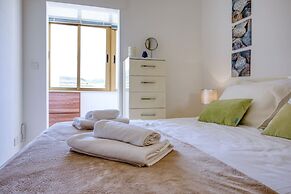 Waterfront Gozo Stay Overlooking Marsalforn Bay