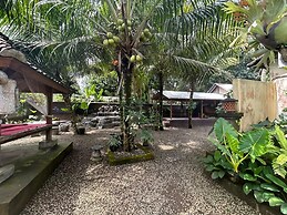 Pondok Sayan Homestay