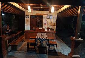 Pondok Sayan Homestay