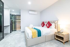 Phuket Leisure Time Hotel