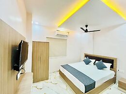 Hotel Pvs Grand Varanasi