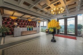 DeLaMont Sapa Hotel