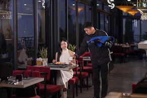 DeLaMont Sapa Hotel