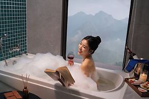 DeLaMont Sapa Hotel
