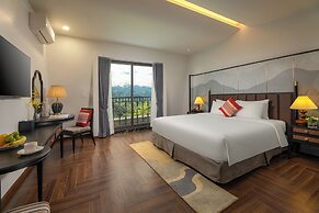 DeLaMont Sapa Hotel
