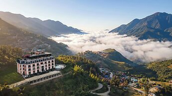 DeLaMont Sapa Hotel