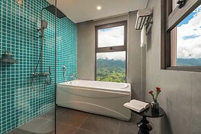 DeLaMont Sapa Hotel