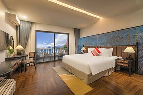 DeLaMont Sapa Hotel