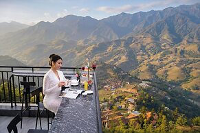 DeLaMont Sapa Hotel