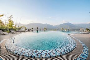 DeLaMont Sapa Hotel