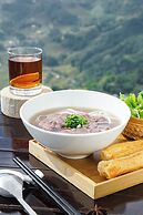 DeLaMont Sapa Hotel