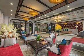 DeLaMont Sapa Hotel