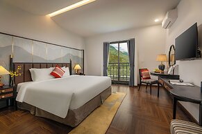 DeLaMont Sapa Hotel
