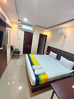 Hotel Kashi Grand Varanasi