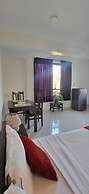 Wave Morjim Hotel