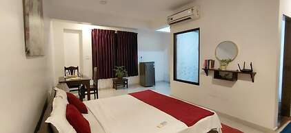 Wave Morjim Hotel