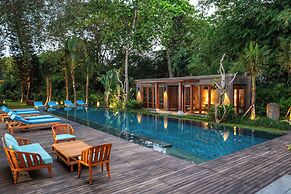 Jeeva Tirta Seminyak
