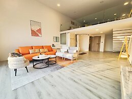 Pool Access Massive Townhouse