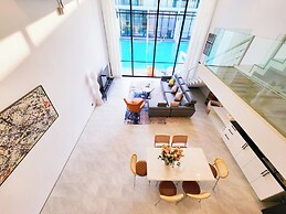 Pool Access Massive Townhouse