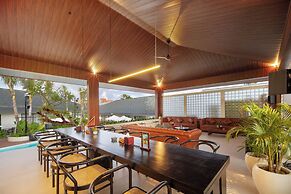 Maha Resort Bali