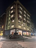 Laughing Lama Hotel Dewaling