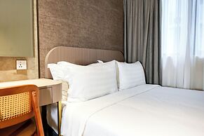 Kivana Suite by Ayuhouz