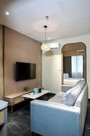 Kivana Suite by Ayuhouz