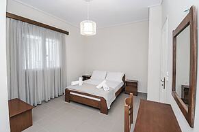 Terra Hélios Suites & Studios