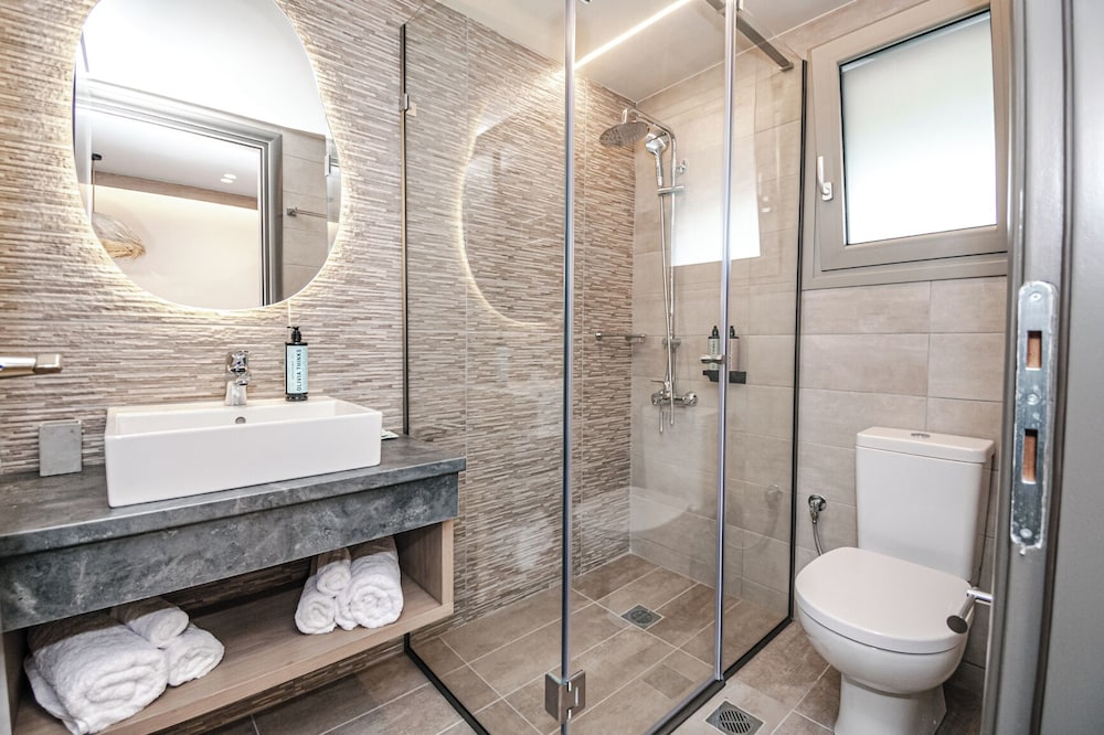 Terra Hélios Suites & Studios