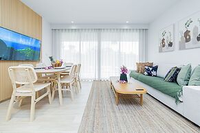 Beachside 2BR 200 m to BangTao beach