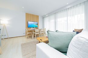 Beachside 2BR 200 m to BangTao beach