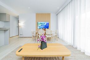 Beachside 2BR 200 m to BangTao beach