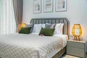 2BR Beachside 200 m to BangTao beach