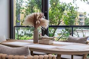 2BR Beachside 200 m to BangTao beach