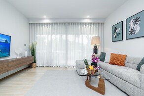 2BR Beachside 200 m to BangTao beach