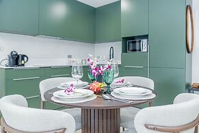 2BR Beachside 200 m to BangTao beach